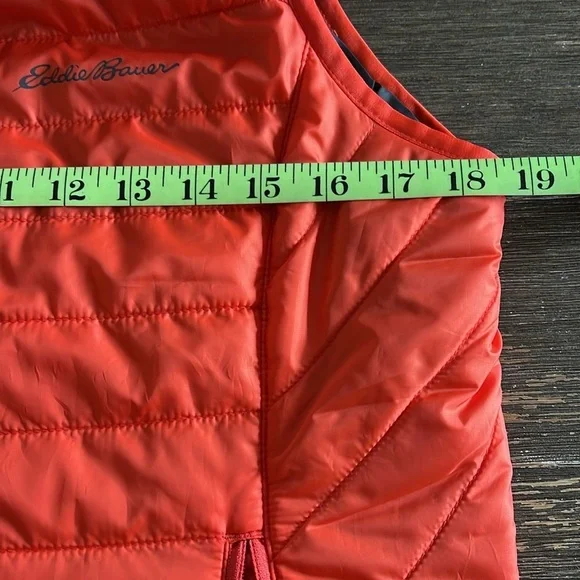 Eddie Bauer First Ascent reversible vest - Picture 4 of 6